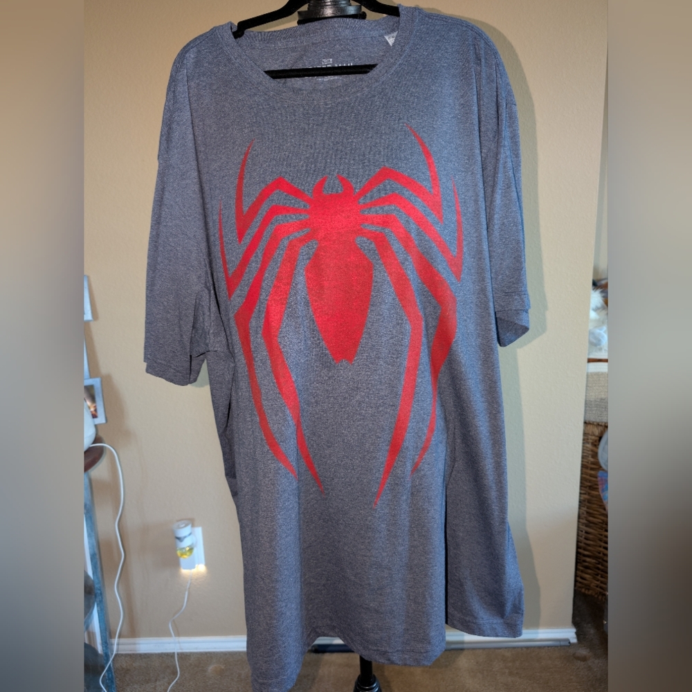 Marvel Gray and Red Spider Logo Tee